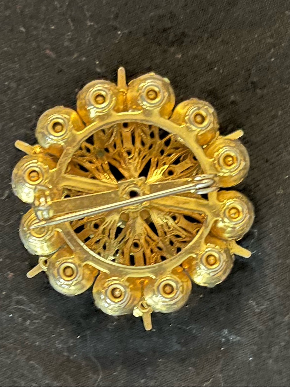 Old Vintage Multicolor Crystal Floral Brooch - Gold Tone - Picture 3 of 3